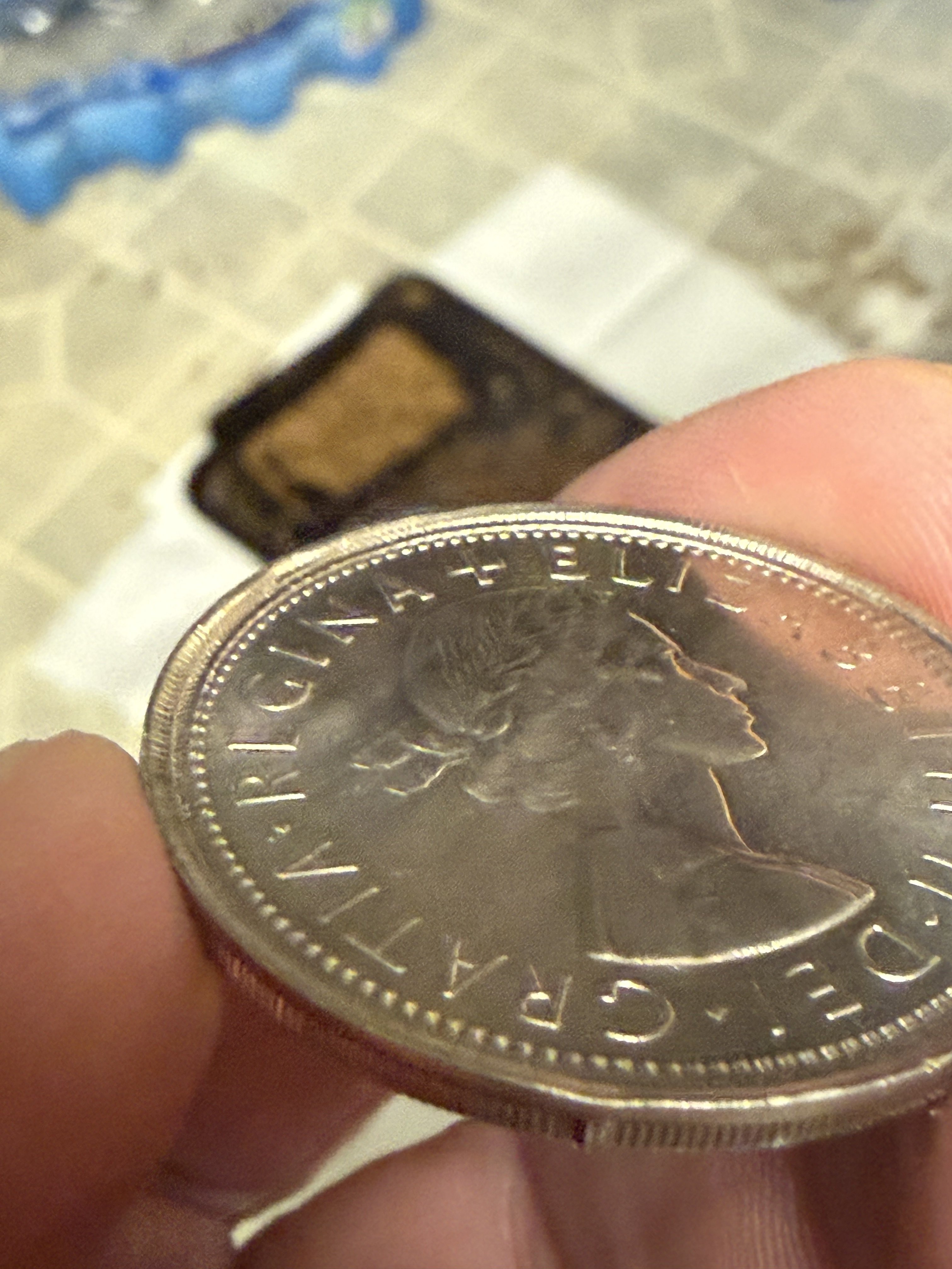 Halfcrown Edge Detail